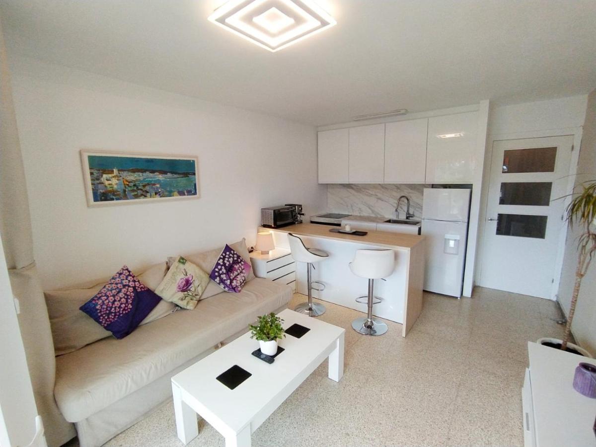 Apartment Remo Just Entirely Remodeled Lloret de Mar Bagian luar foto